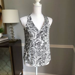 🌟 4/$20! Black and white tank